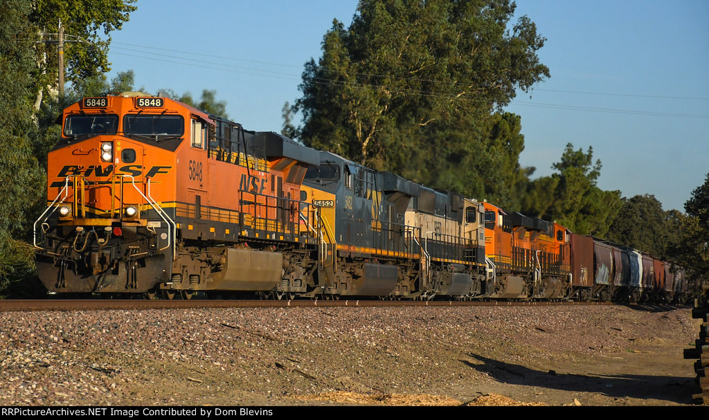 BNSF 5848